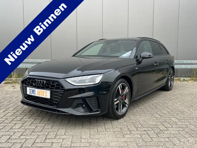 Audi A4 Avant 40 TFSI S-Line Competition 2023 Benzine