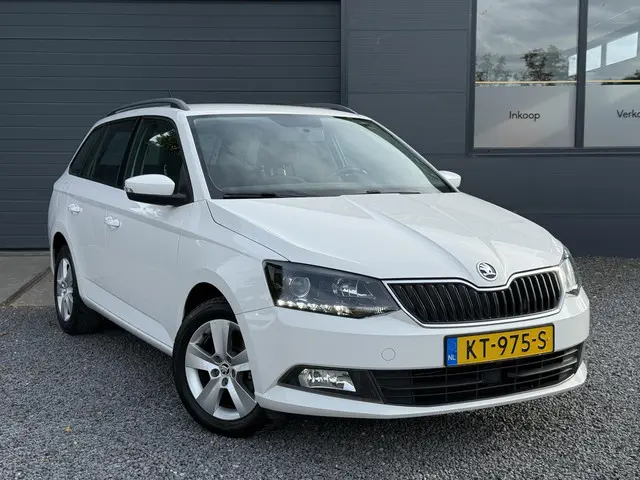 Škoda Fabia Combi 1.2 TSI Ambition Business 2017 Benzine 2