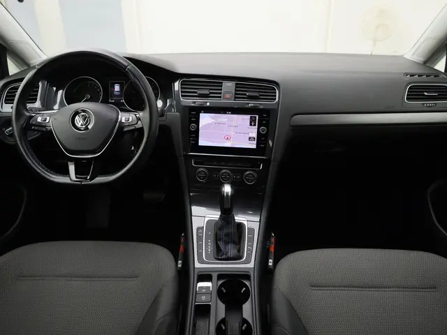 Volkswagen e-Golf E-DITION 100kW/136PK 2020 Elektrisch 4