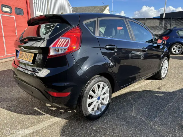 Ford Fiesta 1.0 EcoBoost Titanium 2015 Benzine 4