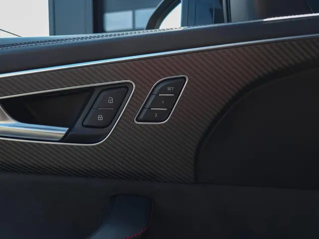 Audi RSQ8 quattro 2020 Benzine 15