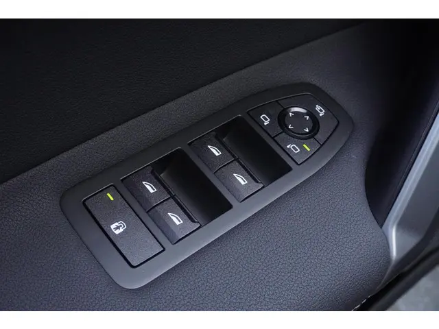 BMW iX xDrive60 2026 Elektrisch 10