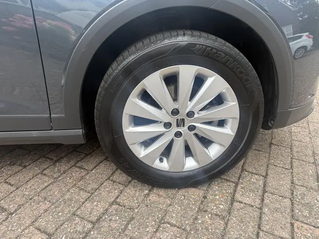 SEAT Arona 1.0 TSI Xperience 2023 Benzine 5