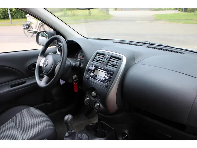 Nissan Micra 1.2 Acenta 2017 Benzine 12