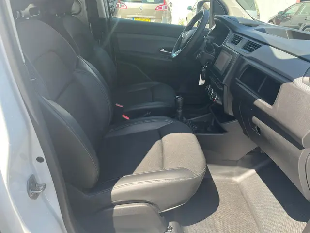 Renault Express 1.5 dCi 75 Comfort + 2023 Diesel 28