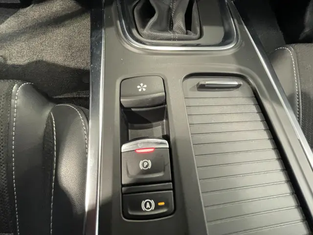 Renault Mégane Estate 1.3 TCe Intens 2022 Benzine 32