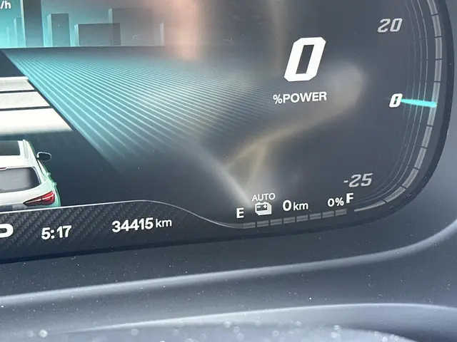 MG EHS 1.5 TGDI Luxury 2023 Hybride Benzine 33