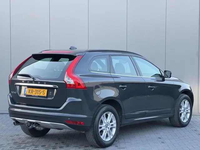 Volvo XC60 D3 Geartronic FWD Momentum 2014 Diesel 2