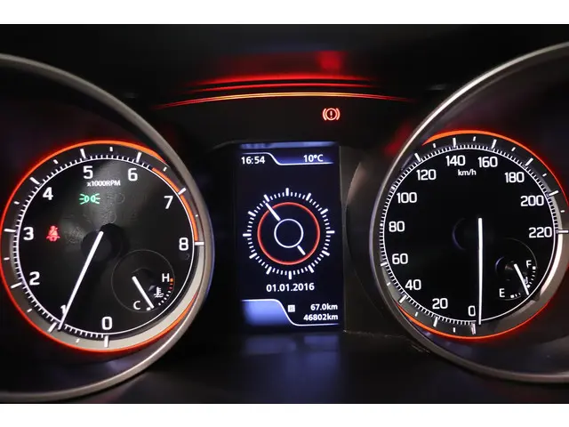 Suzuki Swift 1.0 Stijl Smart Hybrid 2018 Benzine 4