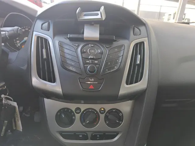 Ford Focus Wagon 1.0 EcoBoost Trend 2013 Benzine 12