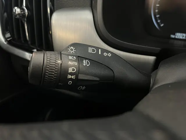 Volvo S90 T5 Momentum Intro Line 2017 Benzine 26