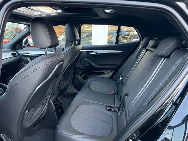 BMW X2 xDrive25e High Executive 2022 Hybride Benzine 16