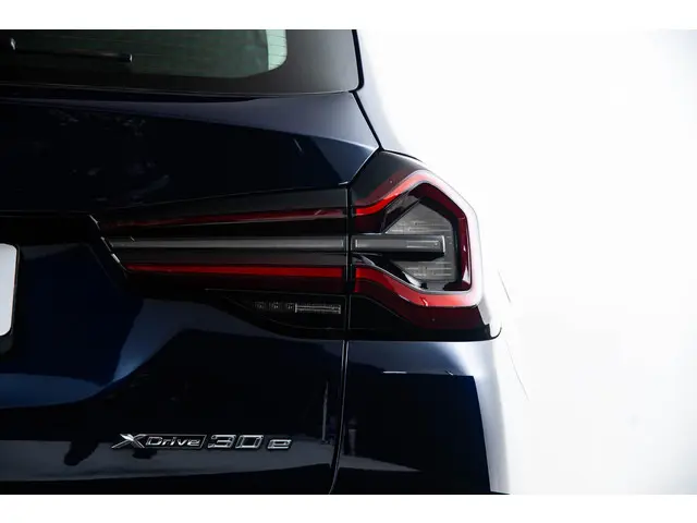 BMW X3 xDrive30e 2022 Hybride Benzine 45