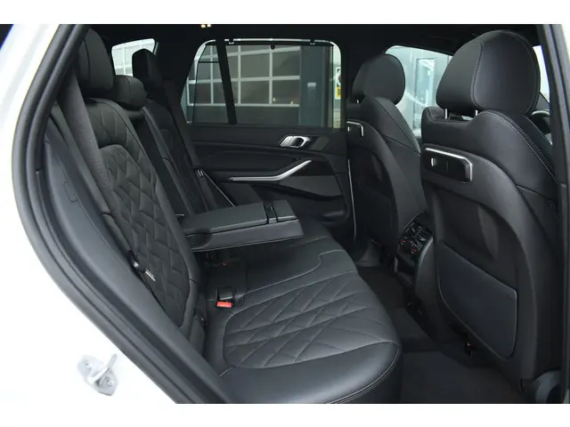 BMW X5 xDrive50e M-Sport 2023 Hybride Benzine 93