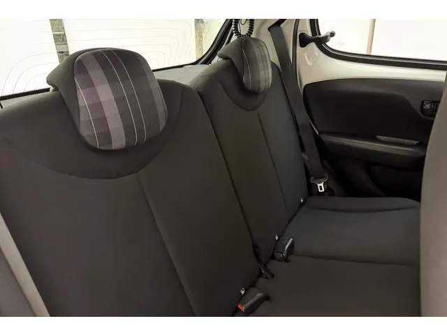 Peugeot 108 1.0 e-VTi Active 2018 Benzine 10