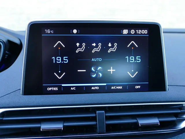 Peugeot 3008 1.2 PureTech Allure 2020 Benzine 16