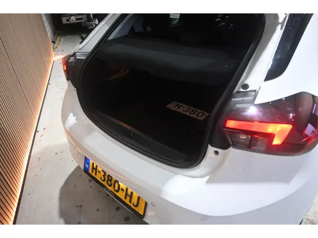 Opel Corsa 1.2 Edition 2020 Benzine 14