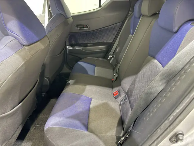 Toyota C-HR 1.8 Hybrid Bi-Tone Plus 2017 Hybride Benzine 38