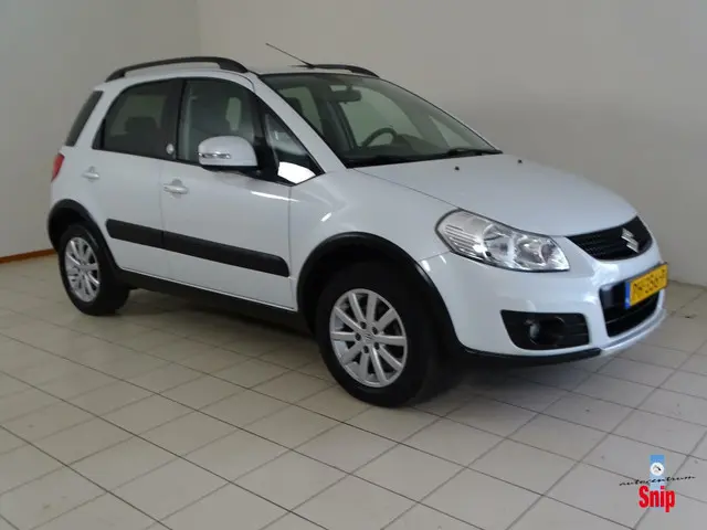 Suzuki SX4 1.6 AWD Expressive 2012 Benzine 21