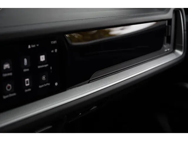 Porsche Cayenne 3.0 E-Hybrid 2024 Hybride Benzine 24