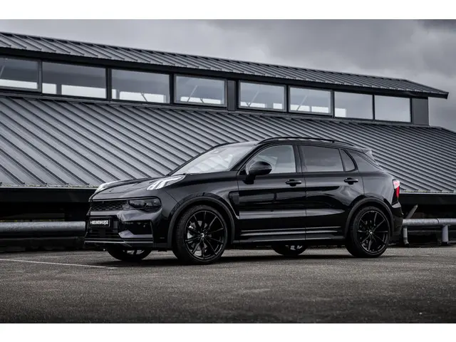 Lynk & Co 01 1.5 More 2025 Hybride Benzine 16