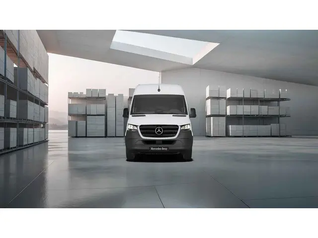 Mercedes-Benz Sprinter 315 CDI L2 RWD Pro 2025 Diesel 6