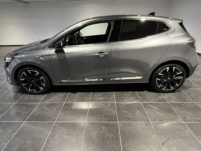 Renault Clio 1.0 TCe 90 GPF techno 2024 Benzine 14