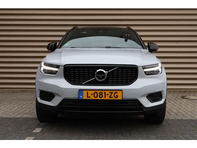 Volvo XC40 T5 Recharge R-Design 2021 Hybride Benzine 4