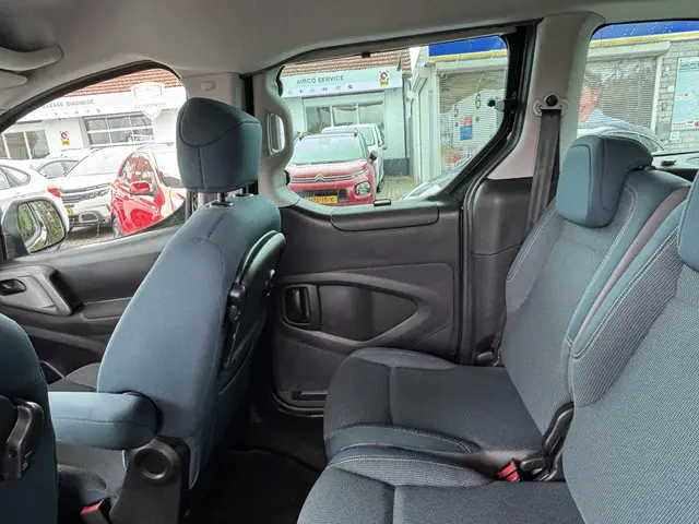 Citroën Berlingo 1.2 PureTech XTR 2018 Benzine 19