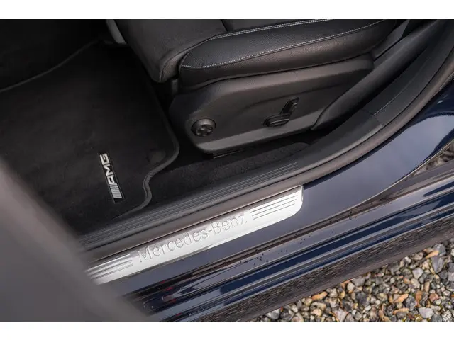 Mercedes-Benz E-Klasse 300 e AMG 2020 Hybride Benzine 7