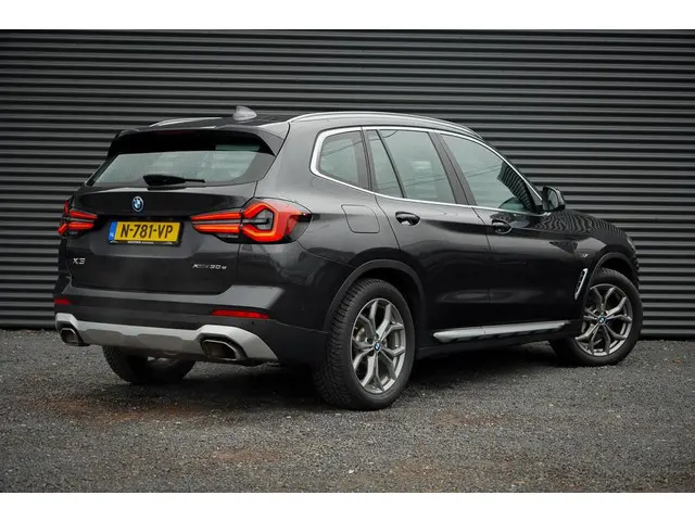 BMW X3 xDrive30e 2022 Hybride Benzine 57