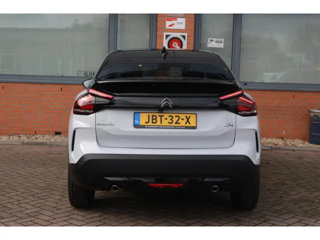 Citroën C4 1.2 Hybrid 136 Max 2024 Hybride Benzine 36