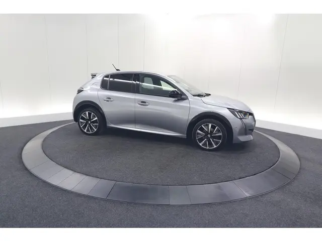 Peugeot 208 PureTech 131 EAT8 GT 2023 Benzine 8
