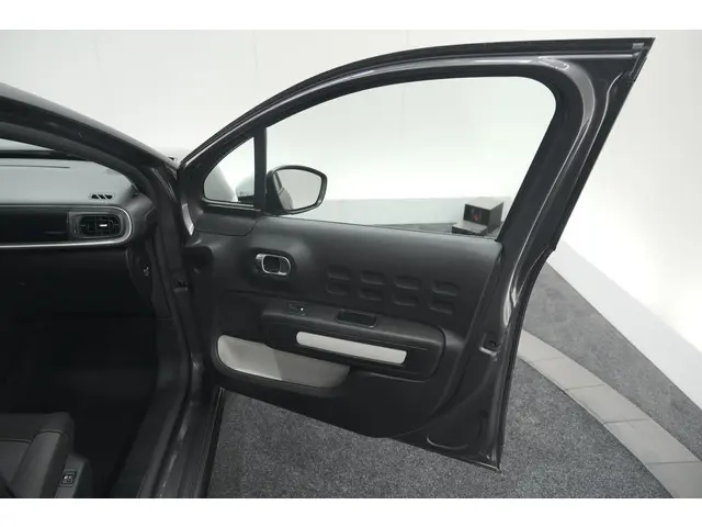Citroën C3 PureTech 82 You 2022 Benzine 50