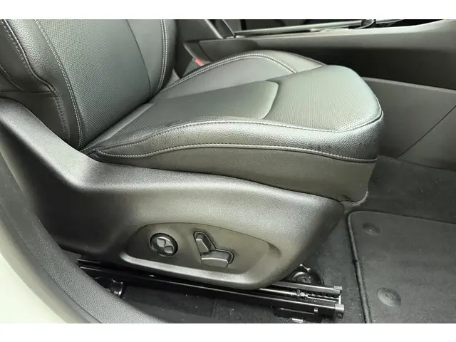 Jeep Compass 1.5T e-Hybrid S 2024 Hybride Benzine 15