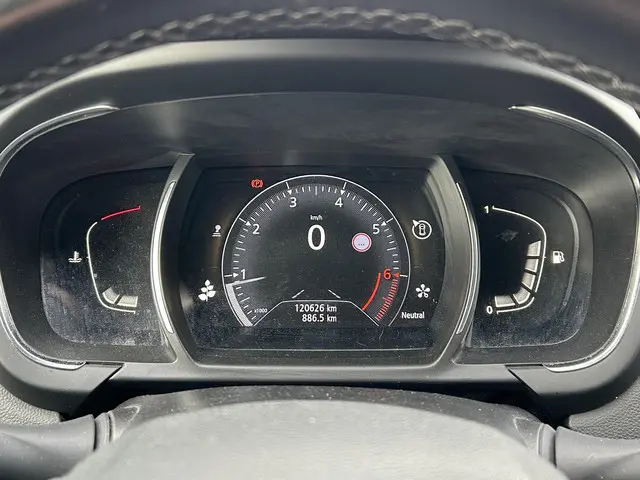 Renault Scénic 1.2 TCe Bose 2017 Benzine 4