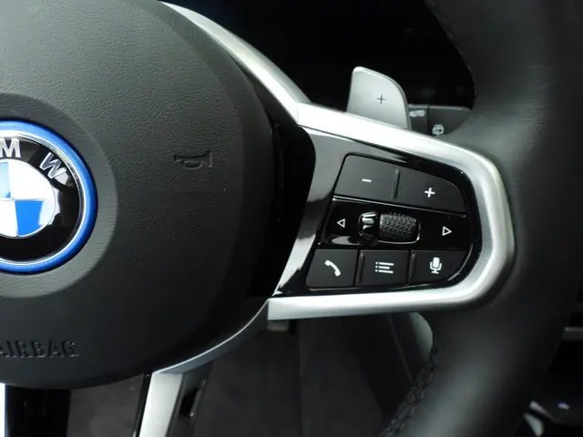 BMW 3 Serie Touring 330e 2024 Hybride Benzine 42