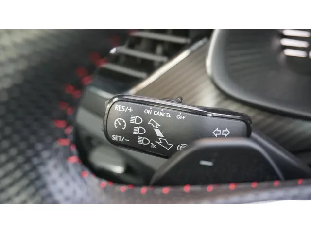 Škoda Kamiq 1.0 TSI 116pk DSG Monte Carlo 2021 Benzine 42
