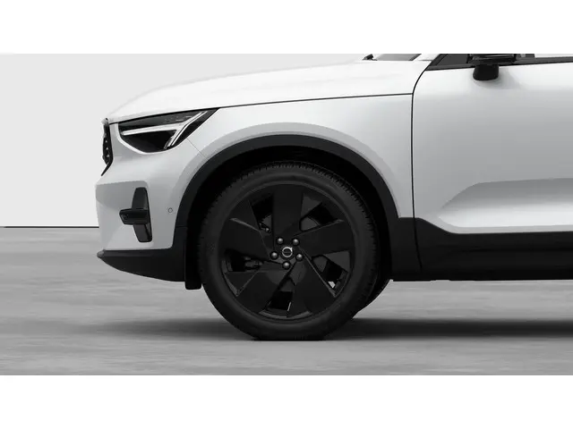 Volvo XC40 B4 Plus Black Edition 2025 Benzine 7
