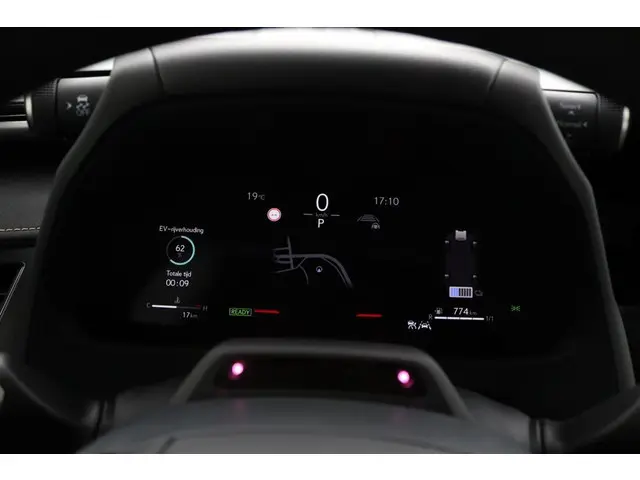 Lexus UX 300h Luxury Line 2024 Hybride Benzine 46