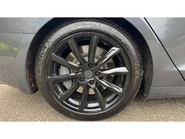 Tesla Model S 75D Base 2018 Elektrisch 5
