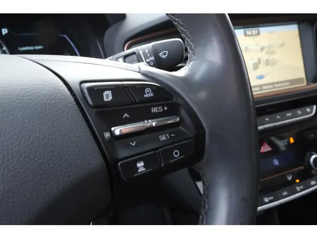 Hyundai IONIQ Premium EV 2018 Elektrisch 18