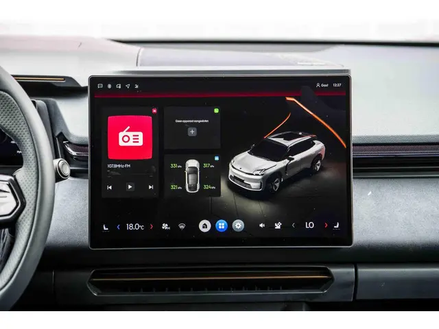 Lynk & Co 08 Plug-in Hybrid More 2025 Hybride Benzine 8