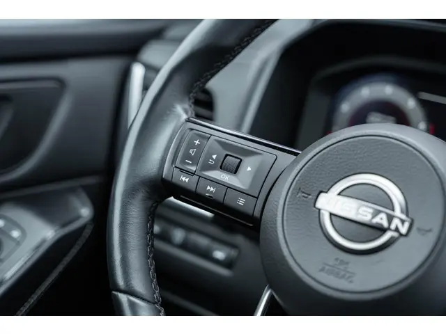 Nissan QASHQAI 1.3 MHEV N-Connecta 2022 Benzine 27