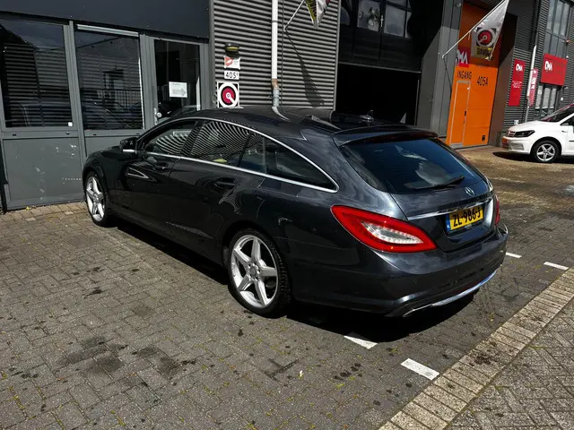Mercedes-Benz CLS Shooting Brake 350 2014 Benzine 7