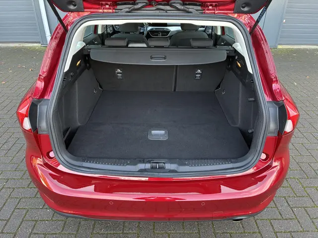 Ford Focus Wagon HELAAS VERKOCHT!!! 2019 Benzine 12