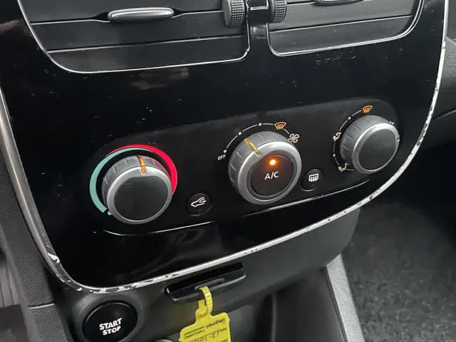 Renault Clio 0.9 TCe Eco2 Expression 2016 Benzine 21