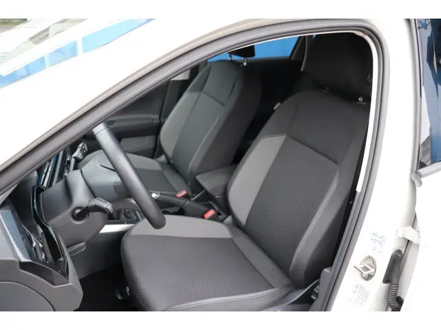 Volkswagen Taigo 1.0 TSI Life Business 2022 Benzine 4