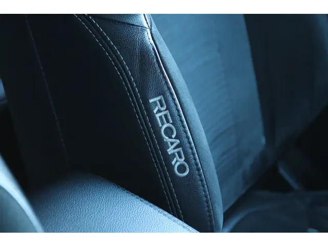 Ford Fiesta 1.5 ECOBOOST ST-3 200PK 2019 Benzine 42