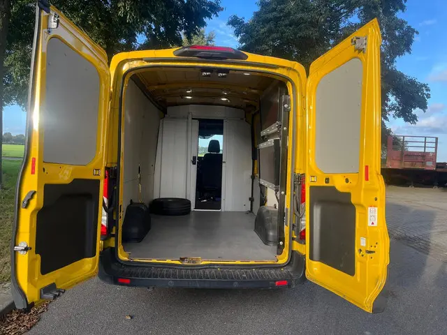 Ford Transit 290 2.0 TDCI L2H2 Ambiente airco 2021 Diesel 5
